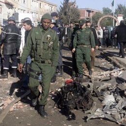 policia argelia atentado