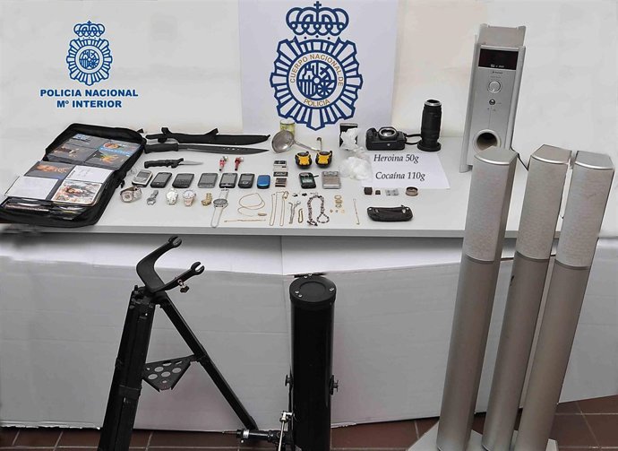 Material incautado por agentes de la Policía Nacional
