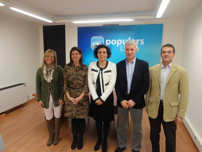 Dolors López, Marisa Xandri, Dolors Montserrat, Salvador Puy y Jaume Izcara.