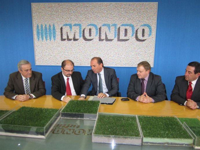 El secretario general del PSOE-Aragón, Javier Lambán.