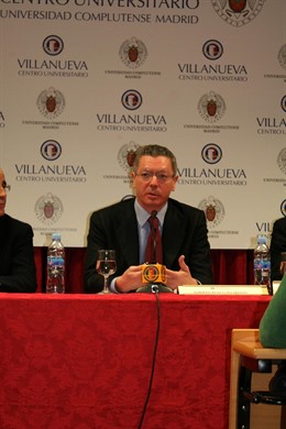 Alberto Ruiz-Gallardón en el Centro Universitario Villanueva