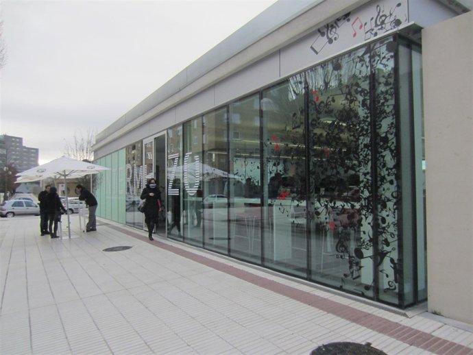 Exterior de la cafetería Intermezzo de la Ciudad de la Música.