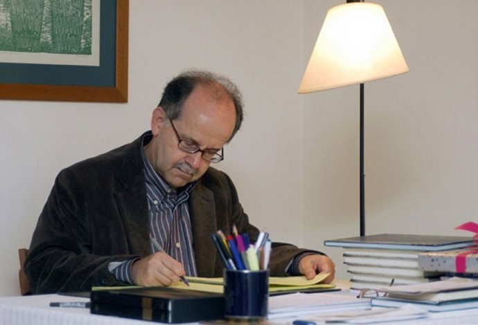 Agustín Fernández Paz será nombrado doctor honoris causa