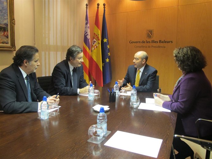 Reunión Antonio Gómez y Gual de Torrella