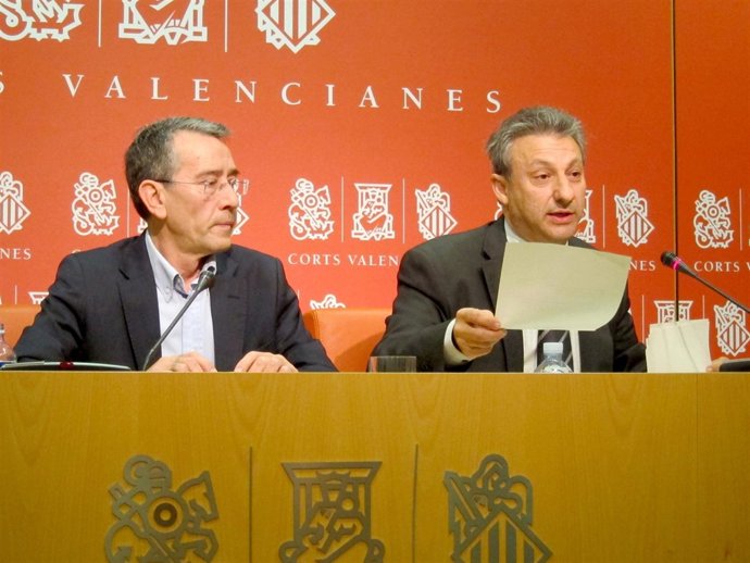 Torres y Toledo en una rueda de prensa