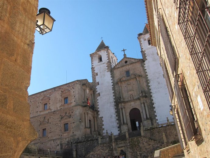 Plaza De San Jorge En Cáceres