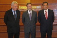 González reconoce "esfuerzos" para alcanzar el 'Pacto por Andalucía', pero "no le pega" que vaya a firmarse