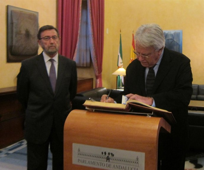 Manuel Gracia, hoy junto a Felipe González