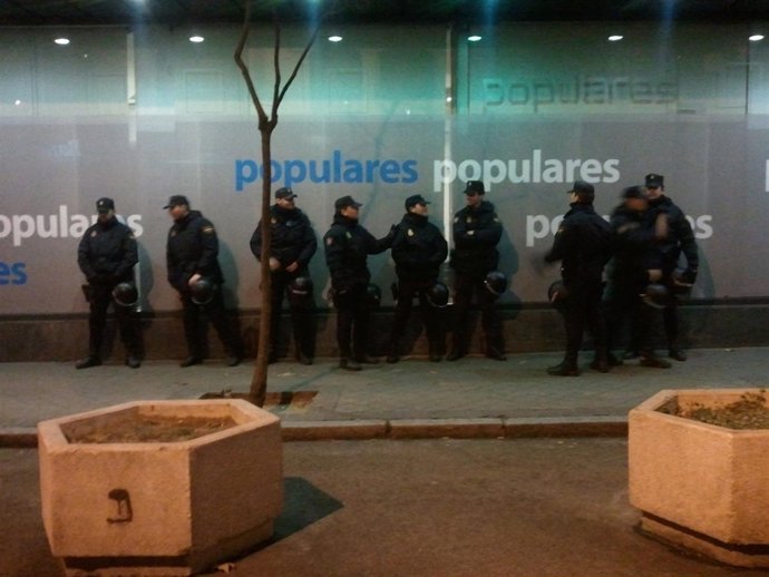La sede del PP, blindada por la Policía