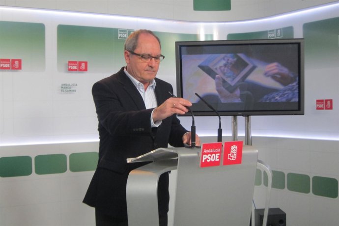 Juan Cornejo, hoy en rueda de prensa