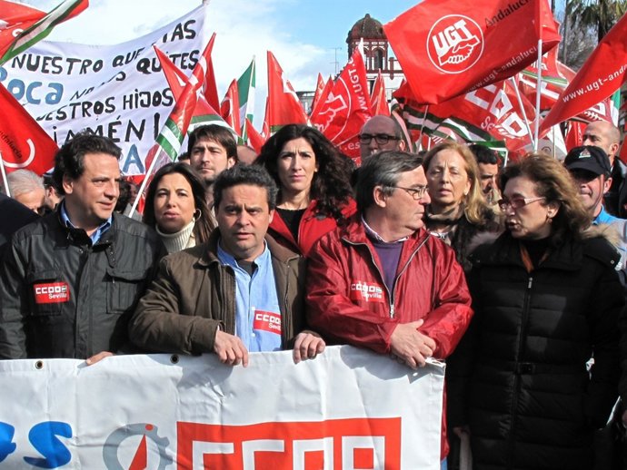 Manifestación de trabajadores de Roca, este sábado en Sevilla
