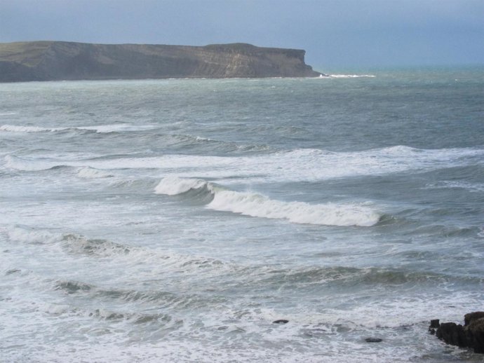 Mar Cantábrico, Olas, Punta Ballota Suances