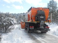 La nieve restringió anoche el paso de vehículos por la A-67 a la altura de Reinosa