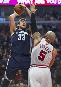 Baloncesto/NBA.- Marc Gasol lleva a su equipo a la victoria ante los Bulls, rozando un doble-doble 