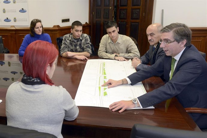 Presentación del proyecto a los vecinos 