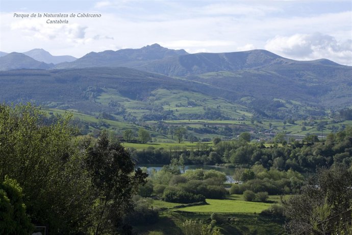 Cabárceno, lago del Acebo