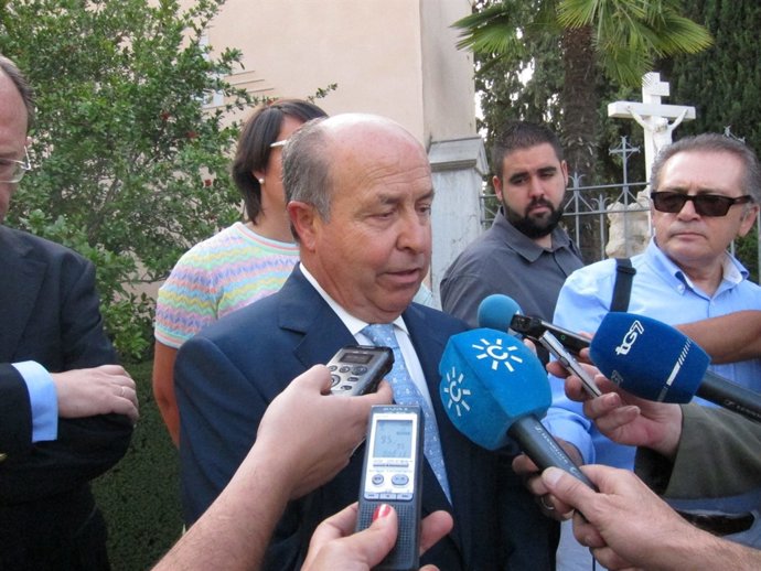 José Torres Hurtado.