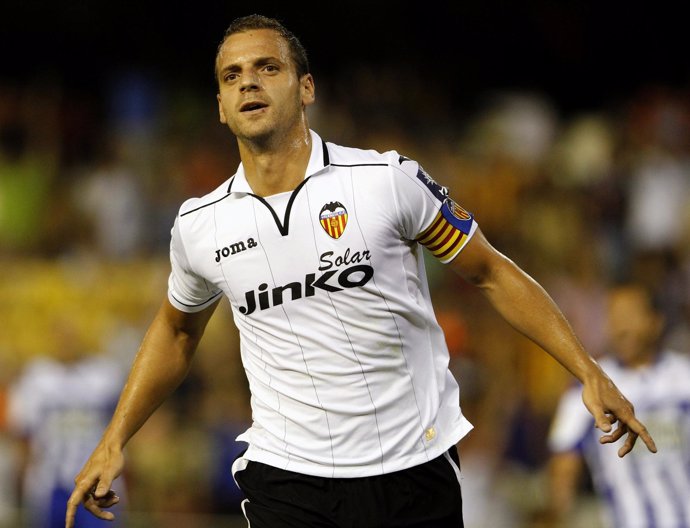 Roberto Soldado, Capitán del Valencia