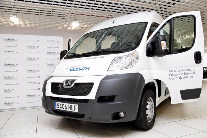 Vehículo para Fundación Bobath de Fundación PSA Peugeot Citroën
