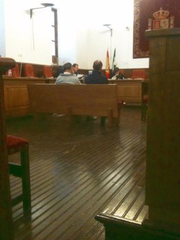 Juicio a acusado de asesinar a su esposa a golpes en Alhama