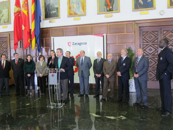 Belloch recibe a una delegación del Campeonato Mundial de Balonmano