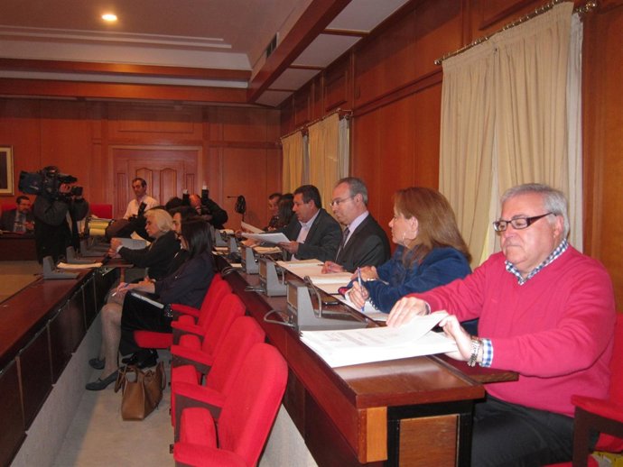 Bancada de la oposición en el Pleno del Ayuntamiento de Córdoba