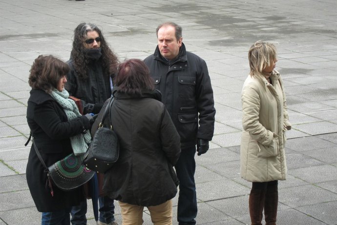 Representantes sindicales, antes de presentar el recurso