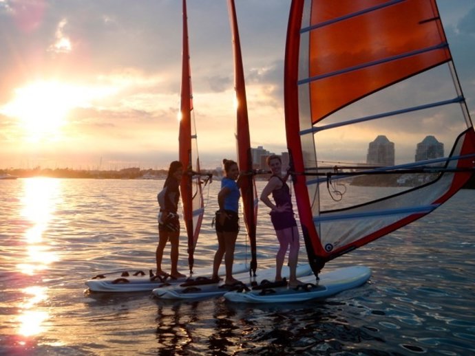 Blanca Manchón Hayley Chan  Tuuli Petaja