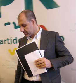 Miguel González De Legarra