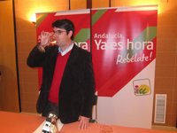 García (IU) reclama al obispo que pida perdón a "miles de seres humanos que insulta cada domingo"