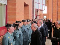 El ministro del Interior propone una condecoración para el policía que salvó a una mujer en el metro de Madrid