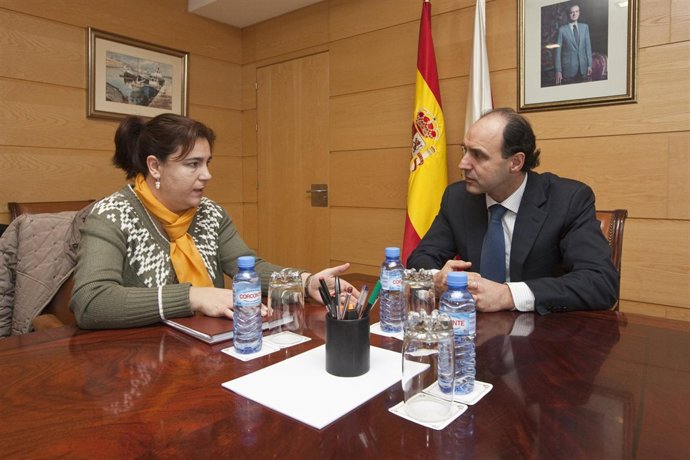 El presidente Diego con la alcaldesa de Cabezón de la Sal