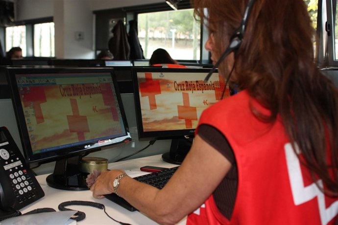 Teleoperadora De Cruz Roja