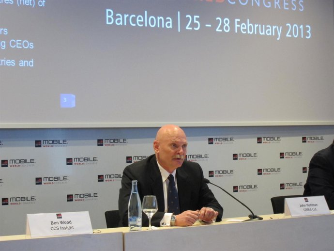 El consejero delegado de la GSMA, John Hoffman