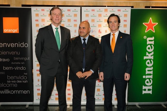 Firma de convenio de la Federación Española de Rugby