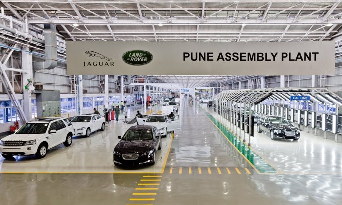 Jaguar XF en la planta de Pune