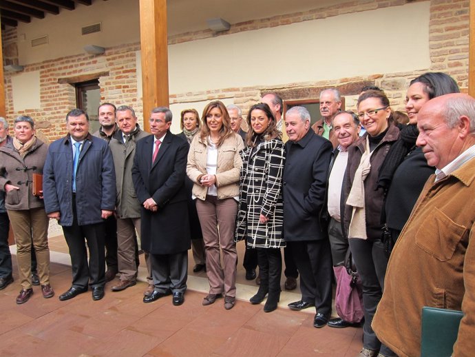 Susana Díaz con los alcaldes