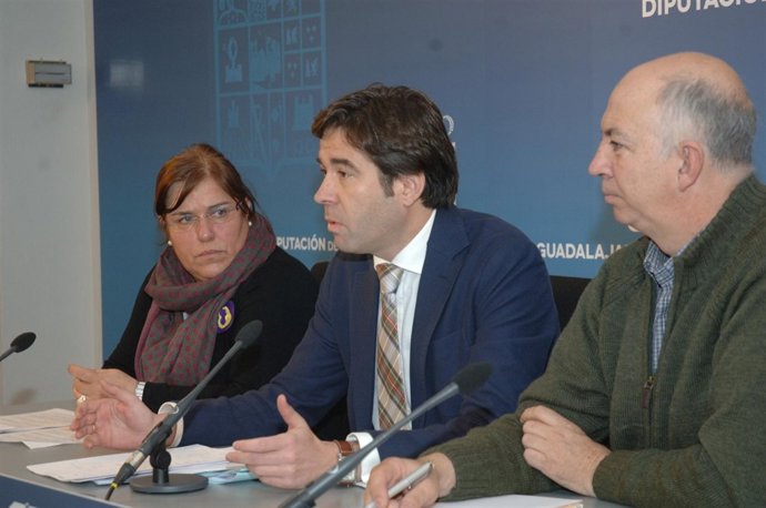 Robisco en rueda de prensa