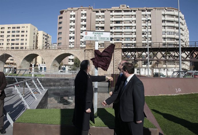 Inauguración del parque Víctimas del Terrorismo
