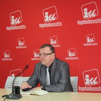 Iglesias (IU) reprocha al Gobierno de Rajoy que no identifique a quienes compran deuda soberana española