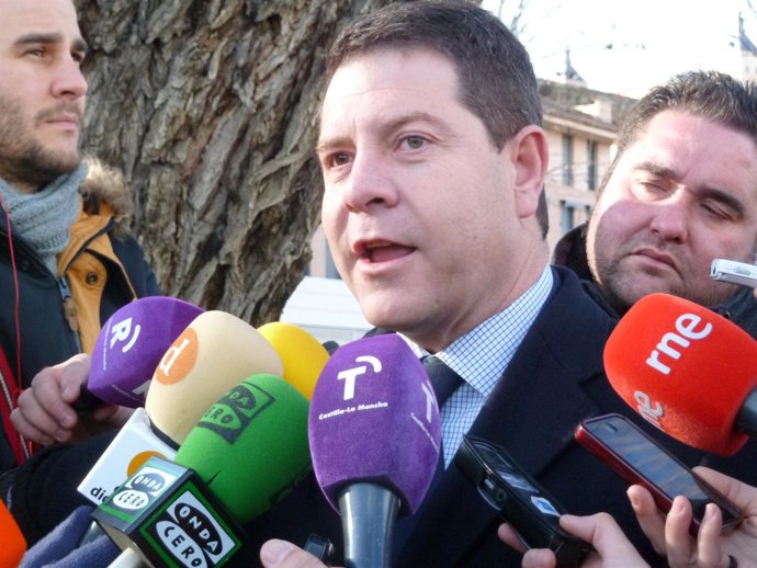 Emiliano García-Page en la inauguración del Paseo de la Rosa