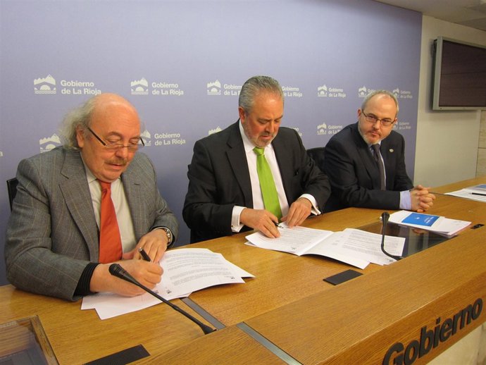 Firma de la renovación del convenio con REDMO