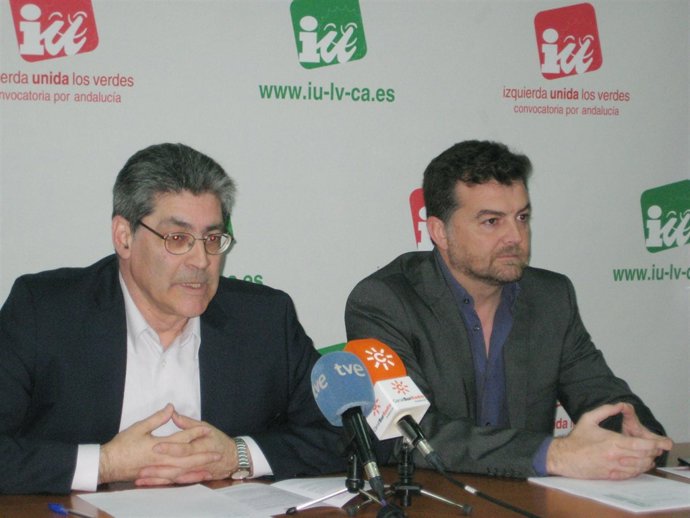 José Luis Pérez Tapias y Antonio Maíllo, hoy en rueda de prensa