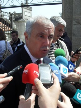 Pachi Vázquez Hace Declaraciones A Los Medios