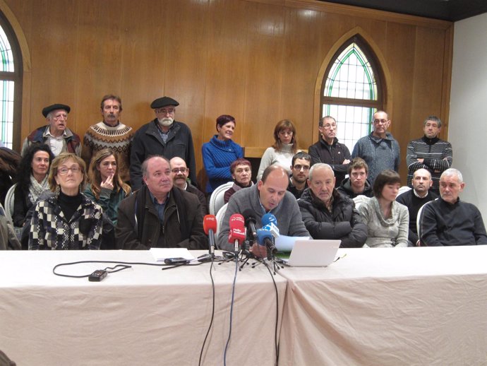 Rueda de prensa de Kontuz. Portavoz, Patxi Zamora.