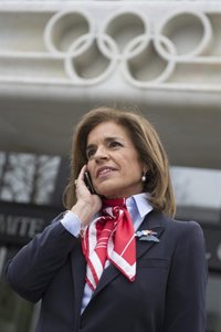 Botella dice que la presencia del Príncipe da "prestigio, solidez y solvencia" a la candidatura