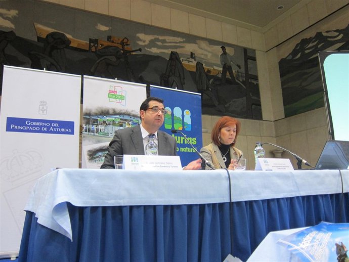 Zapico y Álvarez,durante la presentación.