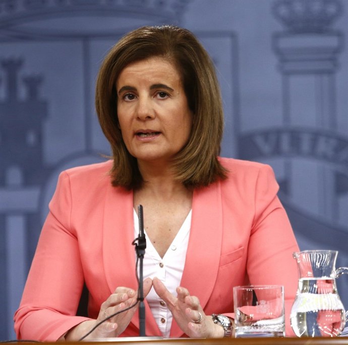 Fátima Báñez en el Consejo de Ministros