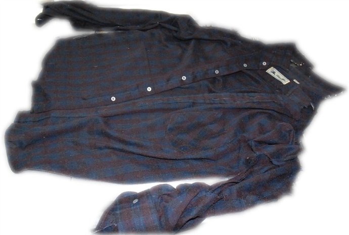 Camisa del hombre hallado muerto sin identificar cerca de Oviedo