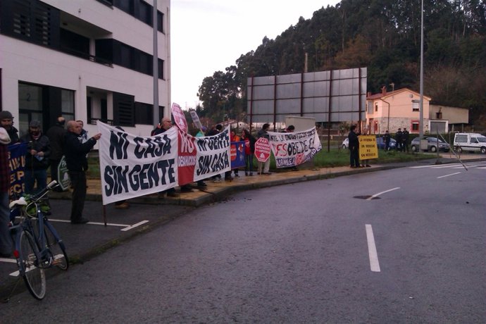 PAH se contra frente a las viviendas vacías